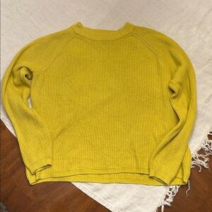 Tahari Vibrant Yellow/chartreuse Women's Crew Neck Sweater